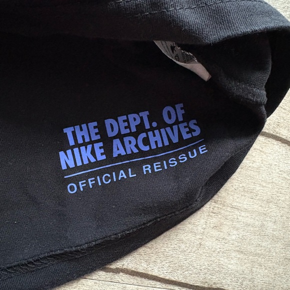 Nike Black Tee with Blue Archive Print - Picture 3 of 5
